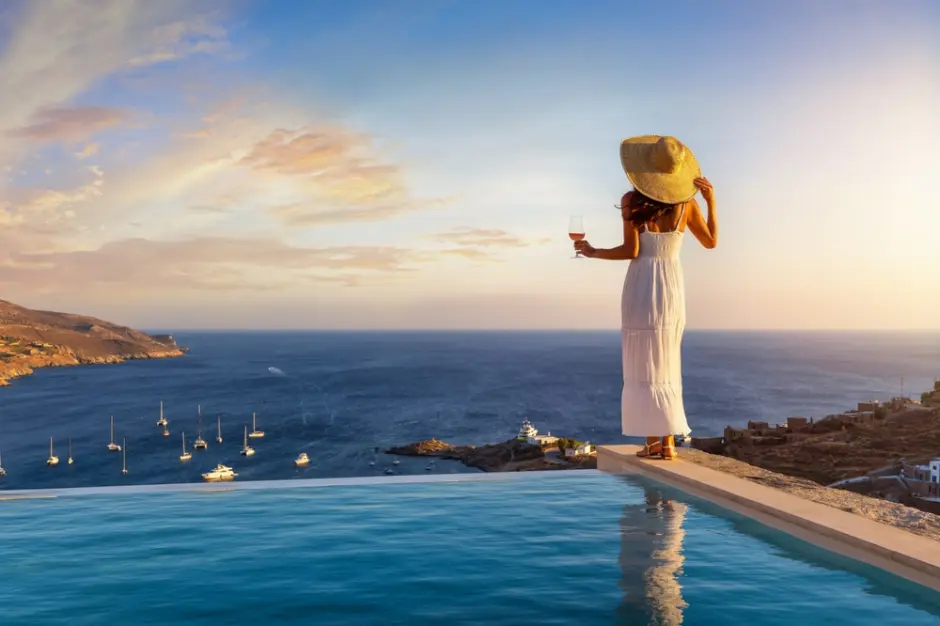 Vacanța ta în Grecia e aici: răsfăț pe insule și bani înapoi în contul tău cu Perfect Tour & CashClub - Imagine 1